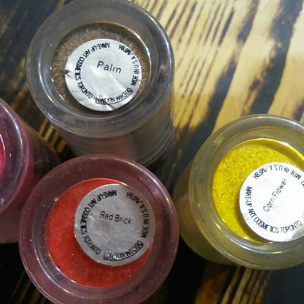 MAC pure pigments authentic